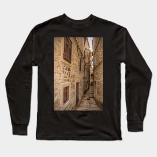 Street in Split, Croatia Long Sleeve T-Shirt